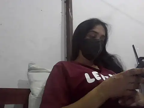 Snapshot of shainiasha1 chatting on 10/16/25, 04:52 shainiasha1 online show from 10/16/25, 04:52