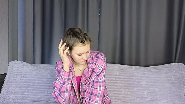 FoxFever online show from 12/14/25, 06:19