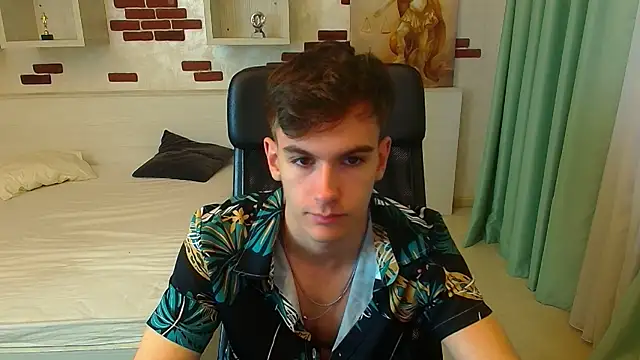 BradyFlint online show from 11/04/25, 05:28