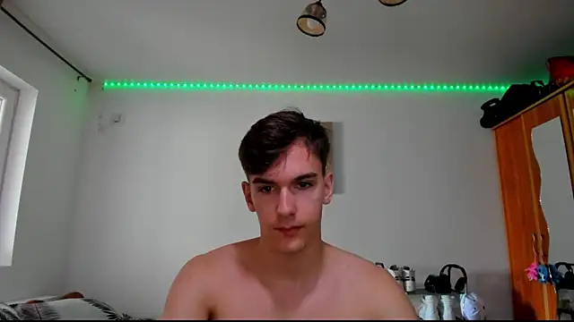 Snapshot of BradyFlint chatting on 06/09/26, 04:02 BradyFlint online show from 06/09/26, 04:02