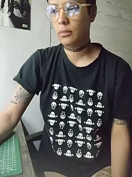 Natimiau online show from 11/17/25, 02:56