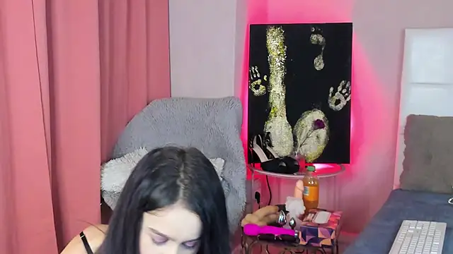 IzieCarter online show from 11/23/25, 08:08