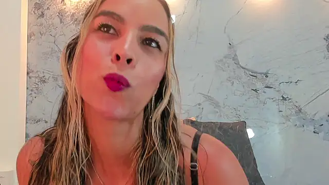 Karina chastillo online show from 04/22/26, 11:34