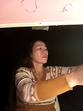 Snapshot of tabby-cat11 chatting on 11/01/25, 03:14 tabby-cat11 online show from 11/01/25, 03:14