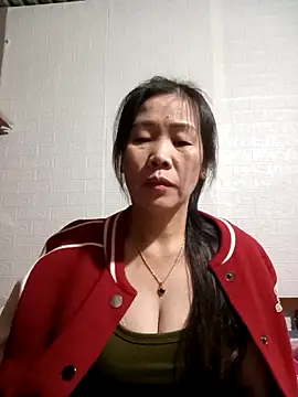 tabby-cat11 online show from 11/18/25, 07:35