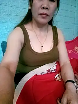 tabby-cat11 online show from 12/23/25, 07:17