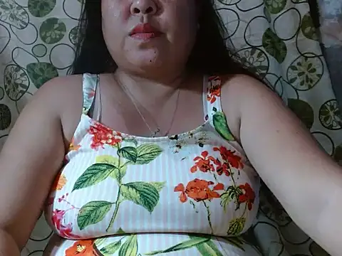 lovenaya online show from 12/21/25, 02:57