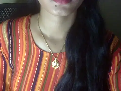 Shezi N online show from 07/15/26, 03:28
