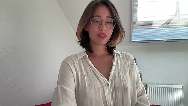 Snapshot of WillHannah chatting on 07/17/26, 01:51 WillHannah online show from 07/17/26, 01:51