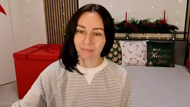 DitaNoir online show from 12/17/25, 06:52