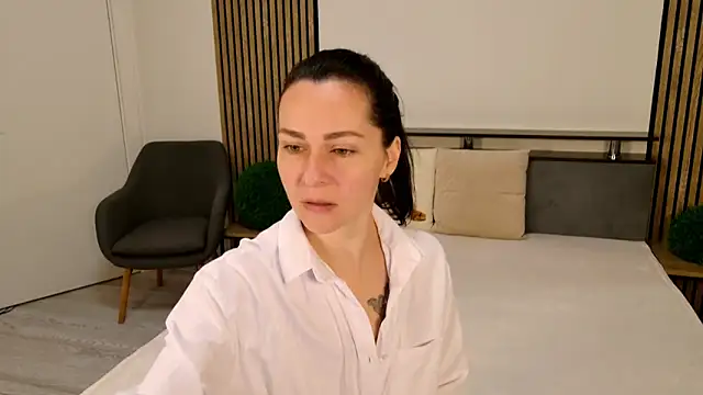 DitaNoir online show from 04/01/26, 05:52