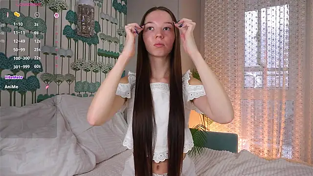 MayaHjelm online show from 11/09/25, 04:33