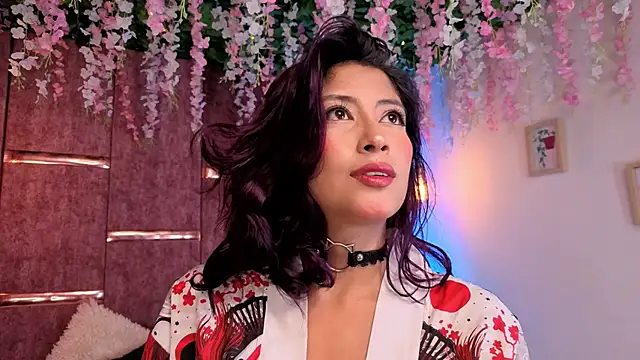 Snapshot of Rynka_ chatting on 11/09/25, 03:38 Rynka online show from 11/09/25, 03:38