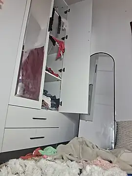 Your Desires07 online show from 02/19/26, 03:57