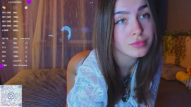 Snapshot of TinyMollys chatting on 02/13/26, 04:58 TinyMollys online show from 02/13/26, 04:58