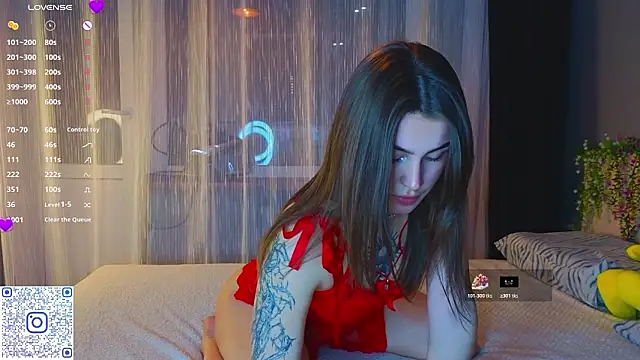 Snapshot of TinyMollys chatting on 02/14/26, 04:59 TinyMollys online show from 02/14/26, 04:59