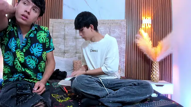 hoot booys  online show from 11/19/25, 08:09