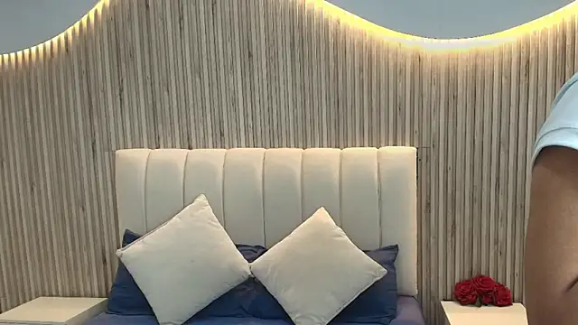 Aziz daud online show from 10/28/25, 12:41