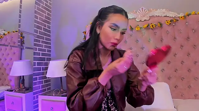 Snapshot of TanyaBello chatting on 02/25/26, 05:06 TanyaBello online show from 02/25/26, 05:06