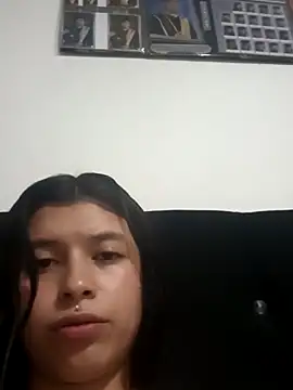 petite coral online show from 03/05/26, 05:36