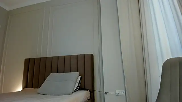 Snapshot of yourerror_404 chatting on 11/22/25, 04:44 yourerror 404 online show from 11/22/25, 04:44