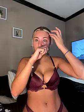 LaceyMilliexoxo online show from 11/26/25, 10:27