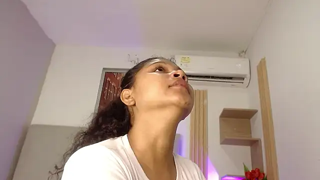 miel alisha online show from 02/24/26, 12:03