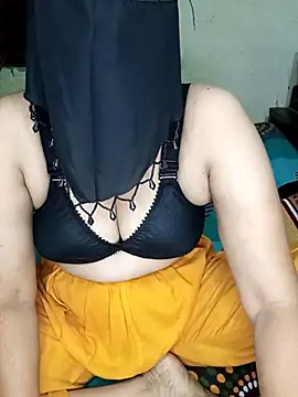 Snapshot of Disha_Nur chatting on 11/01/25, 12:07 Disha Nur online show from 11/01/25, 12:07