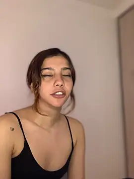 MiaaCute- online show from 04/23/26, 10:01