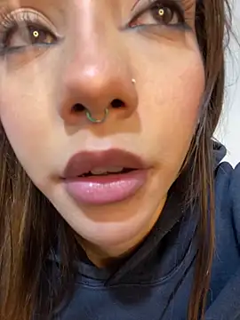 MiaaCute- online show from 05/05/26, 08:50