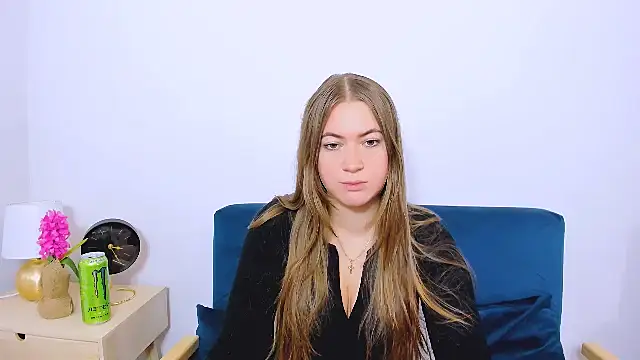 LeaNaughty online show from 11/13/25, 03:55