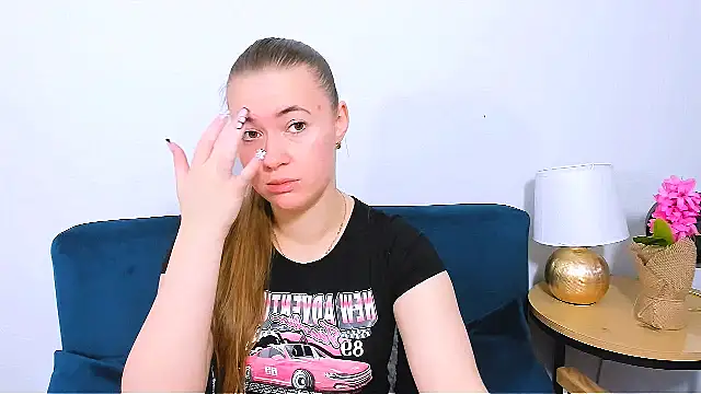 LeaNaughty online show from 11/16/25, 06:41