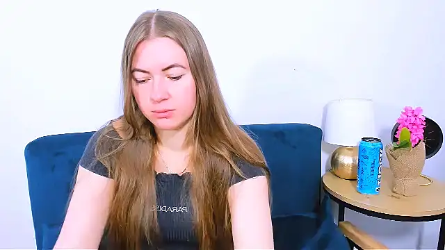 LeaNaughty online show from 11/17/25, 07:36