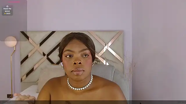 Maiacharris  online show from 07/06/26, 12:46