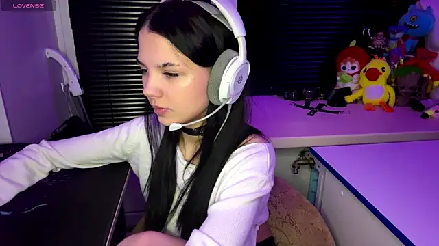 HanaMantanaDell online show from 10/21/25, 02:07