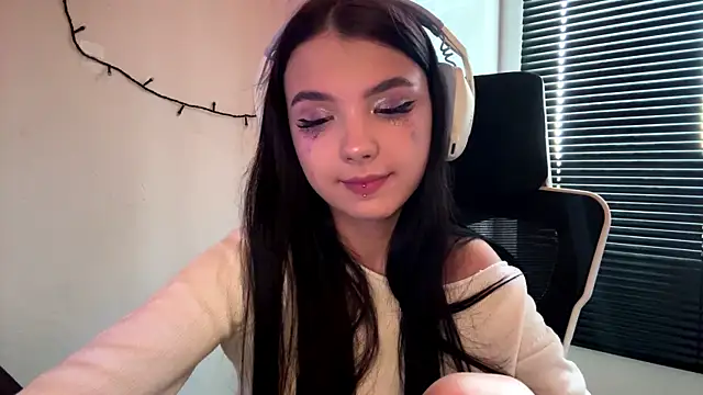 Snapshot of HanaMantanaDell chatting on 02/20/26, 07:10 HanaMantanaDell online show from 02/20/26, 07:10