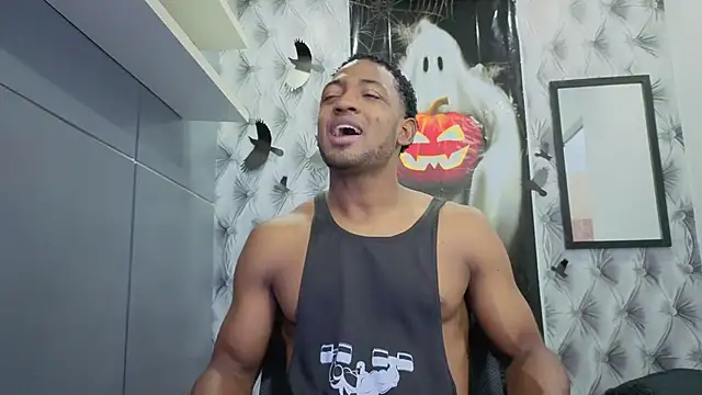 Snapshot of Stevenbrand chatting on 10/18/25, 07:14 Stevenbrand online show from 10/18/25, 07:14