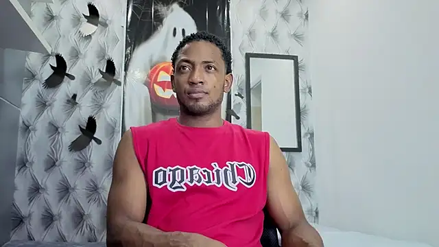 Snapshot of Stevenbrand chatting on 10/20/25, 07:25 Stevenbrand online show from 10/20/25, 07:25