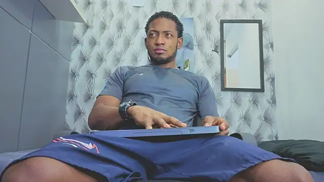 Snapshot of Stevenbrand chatting on 11/10/25, 06:40 Stevenbrand online show from 11/10/25, 06:40