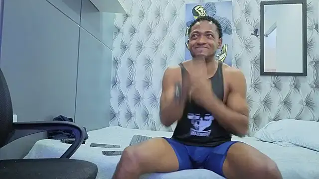 Snapshot of Stevenbrand chatting on 11/14/25, 07:45 Stevenbrand online show from 11/14/25, 07:45