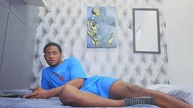 Snapshot of Stevenbrand chatting on 11/18/25, 08:02 Stevenbrand online show from 11/18/25, 08:02