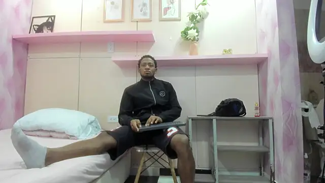 Snapshot of Stevenbrand chatting on 11/20/25, 11:10 Stevenbrand online show from 11/20/25, 11:10