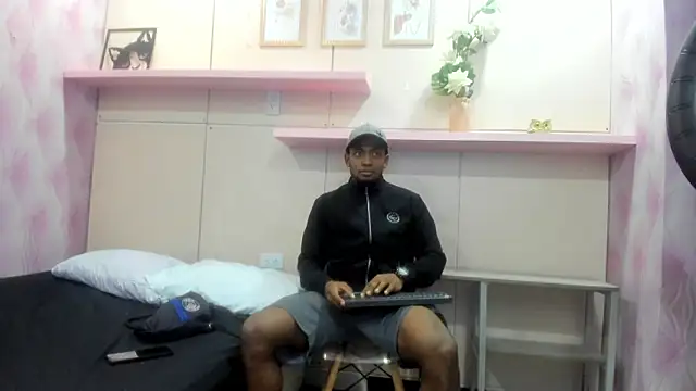 Snapshot of Stevenbrand chatting on 11/21/25, 10:58 Stevenbrand online show from 11/21/25, 10:58