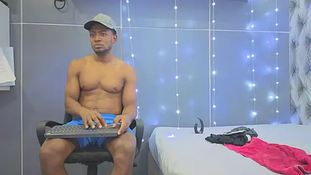 Snapshot of Stevenbrand chatting on 11/29/25, 08:12 Stevenbrand online show from 11/29/25, 08:12