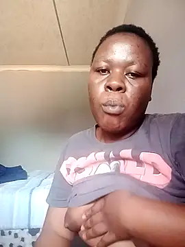 Roronae online show from 03/18/26, 12:19