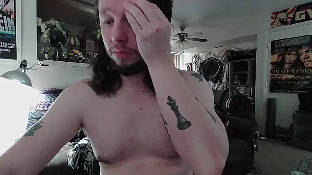 biggerisbetter12 online show from 03/12/26, 08:48