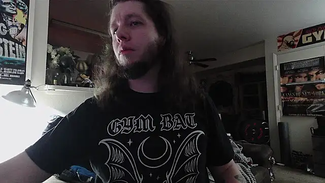 biggerisbetter12 online show from 04/22/26, 09:55