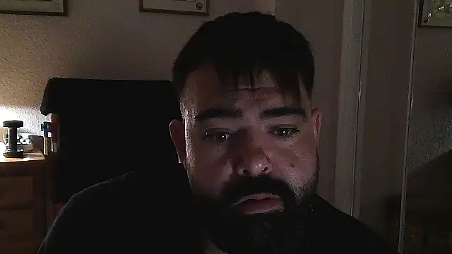 Snapshot of parejitafenix69 chatting on 10/28/25, 12:25 parejitafenix69 online show from 10/28/25, 12:25