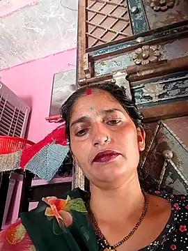 Snapshot of Pooja_shre chatting on 05/07/26, 07:14 Pooja shre online show from 05/07/26, 07:14