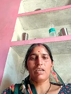 Snapshot of Pooja_shre chatting on 05/12/26, 06:32 Pooja shre online show from 05/12/26, 06:32